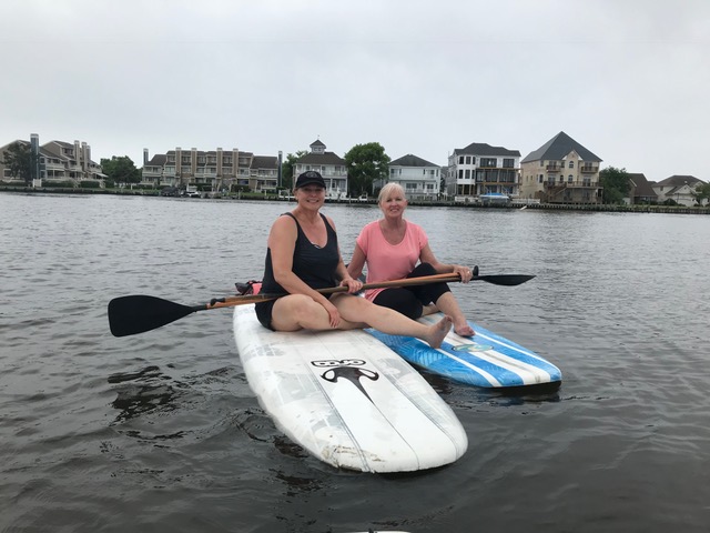 cathrine-paddle-board